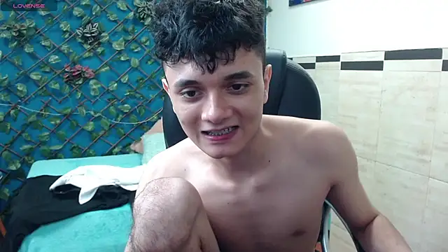 Waturox online show from March 23, 2025, 1:20 am