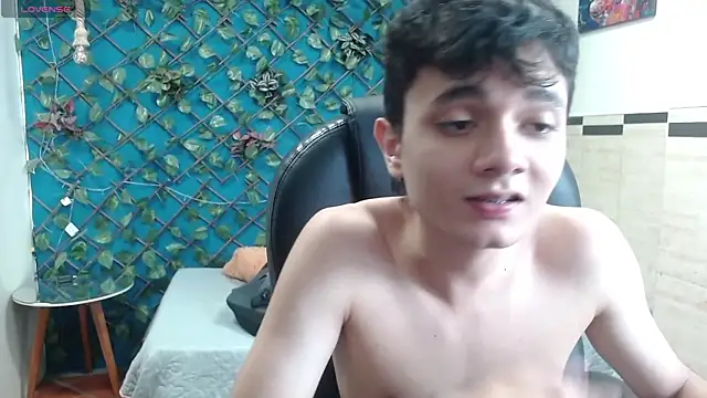 Waturox online show from October 17, 2025, 7:37 pm