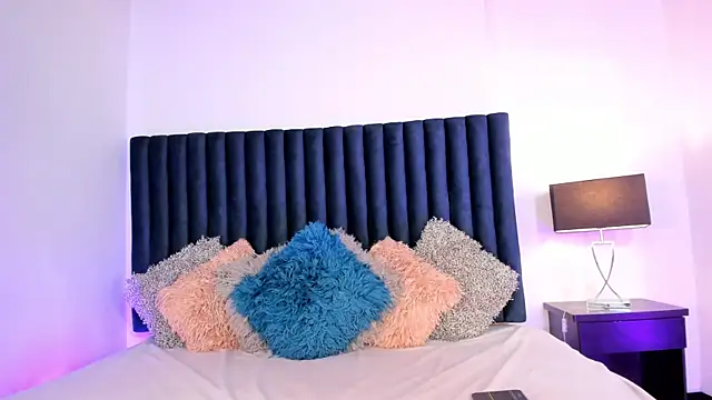 sophiieTaylor1 online show from November 29, 2025, 5:18 am