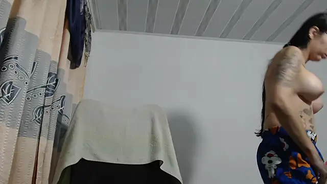 sweet cutetras22 online show from October 18, 2025, 10:28 am