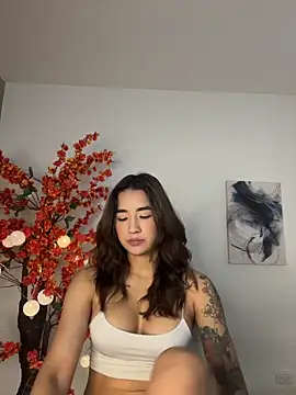 VictoriaHiill online show from February 21, 2026, 5:37 pm