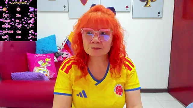 Salomeediaz  online show from July 7, 2026, 8:34 pm