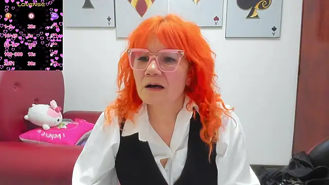 Salomeediaz  online show from June 11, 2026, 9:01 pm