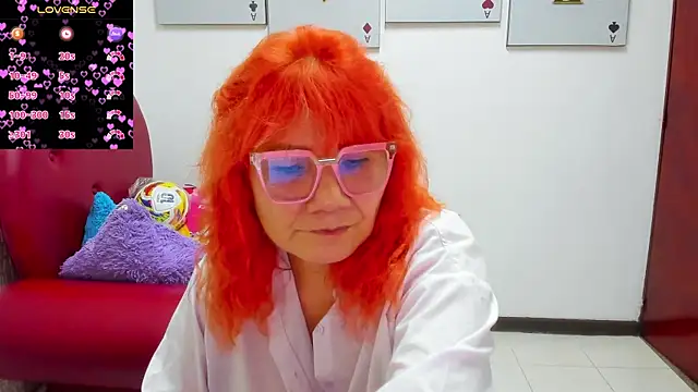Salomeediaz  online show from July 1, 2026, 8:42 pm