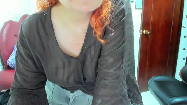 Salomeediaz  online show from June 13, 2026, 9:02 pm