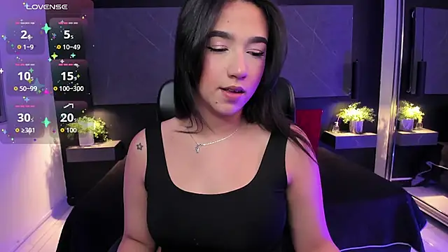 SaraaMills online show from May 22, 2026, 3:26 am