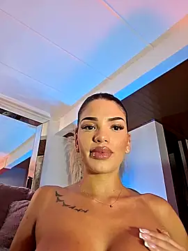 Ameliadickens online show from November 21, 2025, 10:09 pm