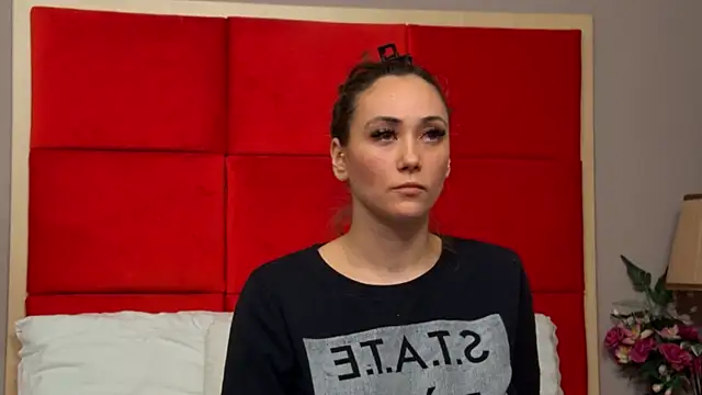 AliceMunro online show from March 16, 2025, 8:32 pm