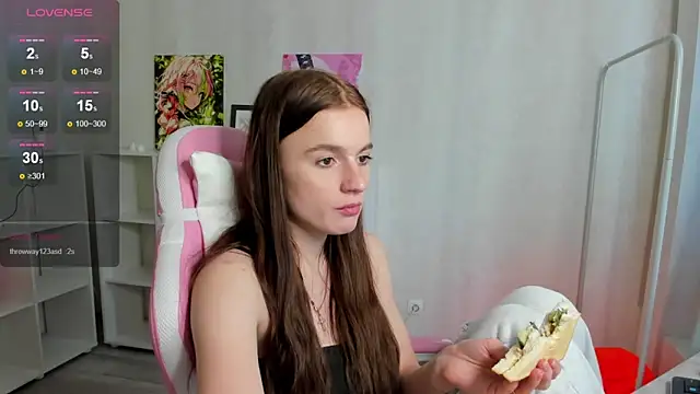 Stacey Brown online show from December 5, 2024, 4:37 am