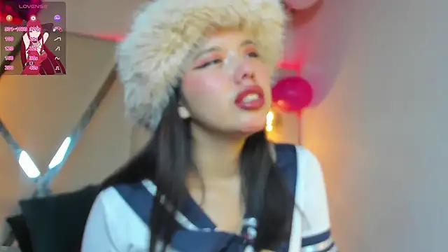 Snapshot of MarielQueenx chatting on February 6, 2025, 6:51 am MarielQueenx online show from February 6, 2025, 6:51 am