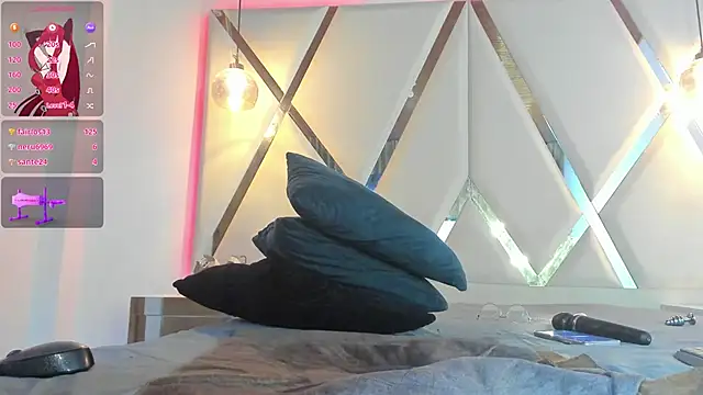 Snapshot of MarielQueenx chatting on February 12, 2025, 9:10 am MarielQueenx online show from February 12, 2025, 9:10 am