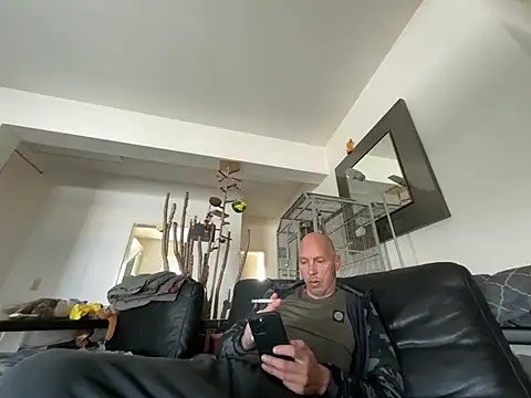 Germankink online show from May 3, 2026, 9:47 am