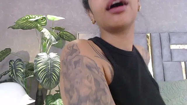 JuliaRose ks online show from September 12, 2025, 11:32 am