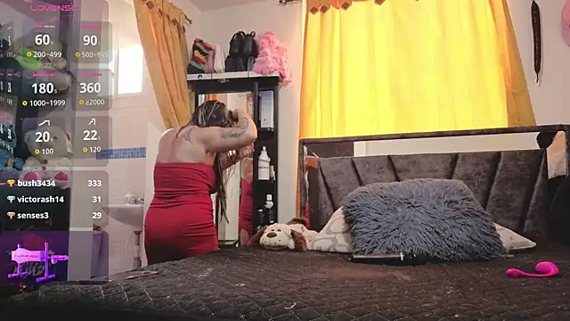 Hotsamantamature online show from September 10, 2025, 8:41 pm