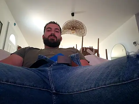 Leonormaldick online show from October 15, 2025, 2:36 pm