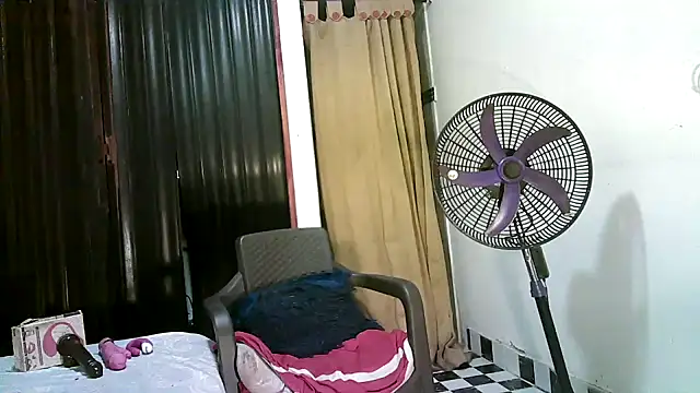 kimmiemm online show from December 16, 2025, 3:00 am