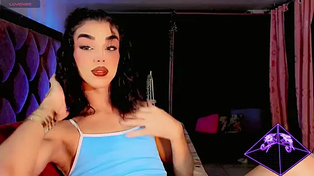 Snapshot of the-horus-girl chatting on June 3, 2026, 5:41 am the-horus-girl online show from June 3, 2026, 5:41 am