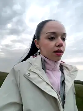 Vanesskaa online show from October 18, 2025, 4:53 pm