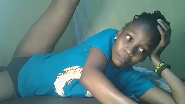slim girl02 online show from June 17, 2026, 5:01 pm