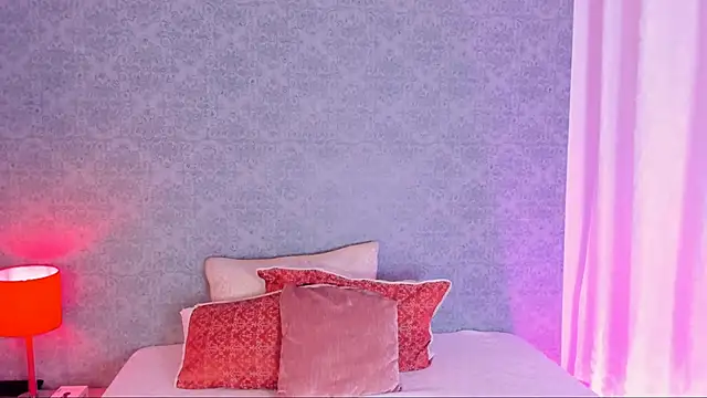 CatrinaRossi online show from January 16, 2025, 7:52 pm