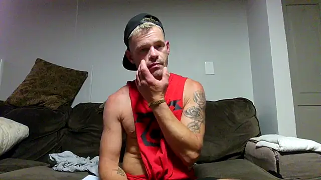 FrankieKentucky online show from August 4, 2026, 3:44 am