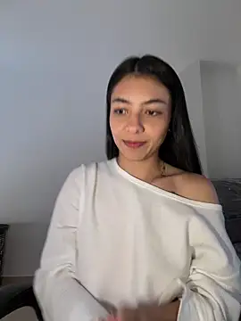 Liissa cute  online show from October 8, 2025, 7:03 pm