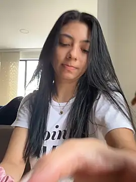 Liissa cute  online show from August 2, 2026, 8:39 pm