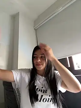 Liissa cute  online show from June 11, 2026, 8:17 pm