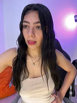 Liissa cute  online show from June 28, 2026, 6:14 pm