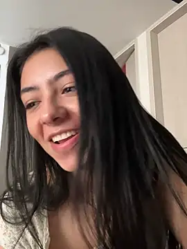 Liissa cute  online show from August 4, 2026, 6:45 pm