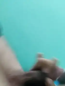 Luisf1267 online show from September 21, 2025, 1:44 am