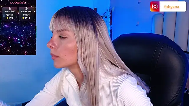 peyton golden1 online show from October 1, 2025, 3:44 am