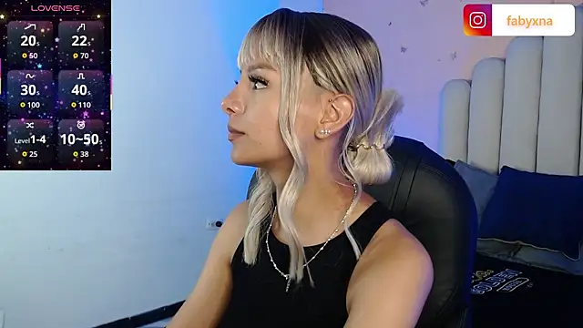 peyton golden1 online show from October 6, 2025, 3:51 am