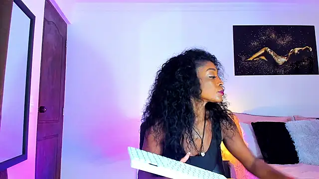 KimberlyBanks2 online show from March 20, 2025, 11:34 pm