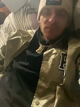 Snapshot of CityBoy75211 chatting on February 15, 2025, 9:38 am CityBoy75211 online show from February 15, 2025, 9:38 am