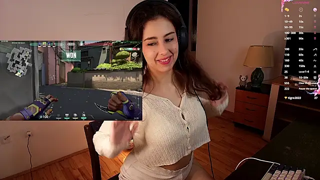 Snapshot of cosmosbaby chatting on February 25, 2026, 5:40 am cosmosbaby online show from February 25, 2026, 5:40 am