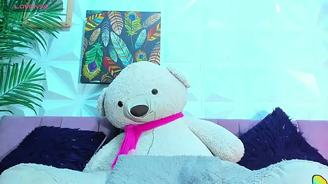 Briyit Doll online show from September 9, 2025, 4:11 am