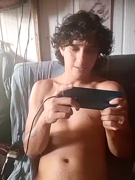 pedrodavid  online show from June 10, 2026, 8:21 pm