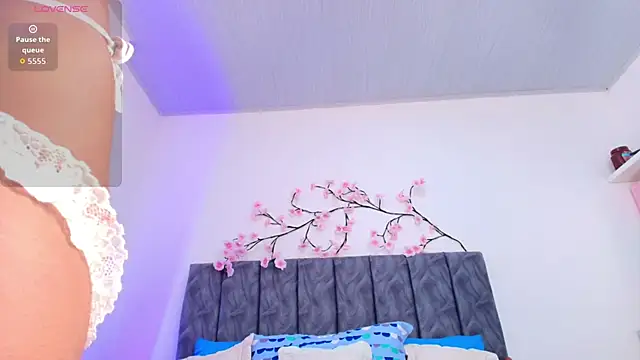 Snapshot of Sophiee_Velvet chatting on June 27, 2026, 4:46 pm Sophiee Velvet online show from June 27, 2026, 4:46 pm