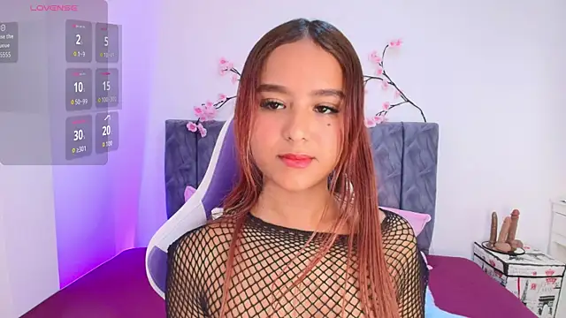 Snapshot of Sophiee_Velvet chatting on June 20, 2026, 6:24 pm Sophiee Velvet online show from June 20, 2026, 6:24 pm