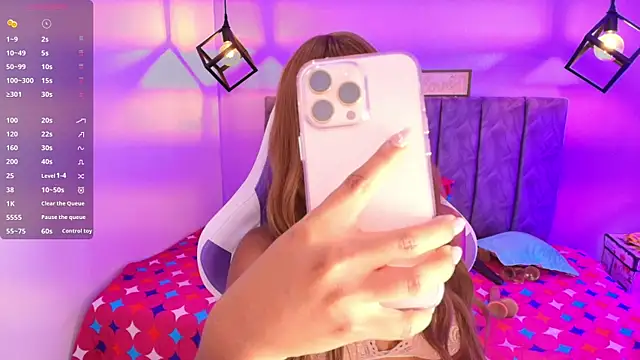 Sophiee Velvet online show from September 16, 2025, 1:45 pm