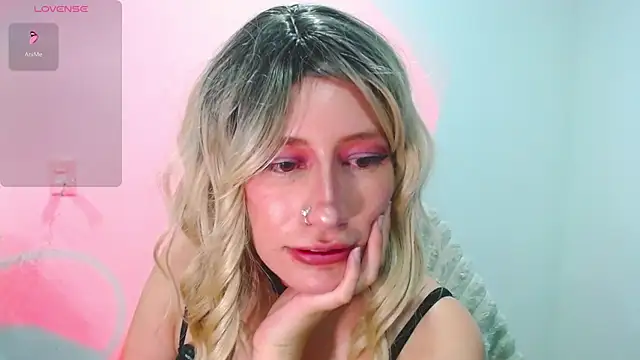 mariana124- online show from February 15, 2026, 1:06 am