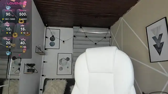 Enma  clark online show from September 17, 2025, 7:49 pm