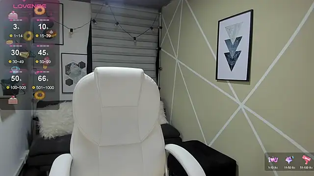 Enma  clark online show from September 20, 2025, 4:06 am