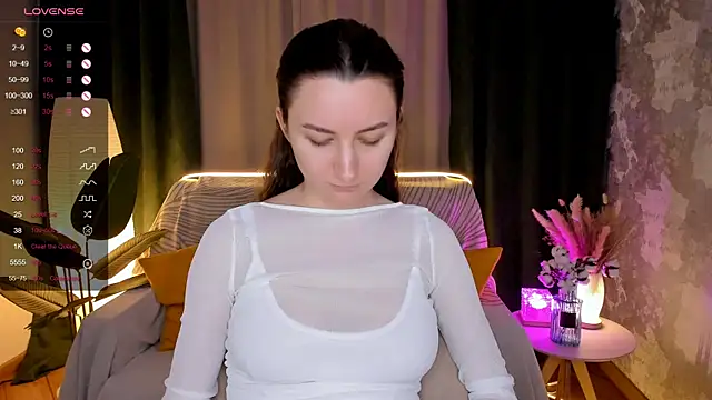 annacooleman online show from November 30, 2025, 6:58 am