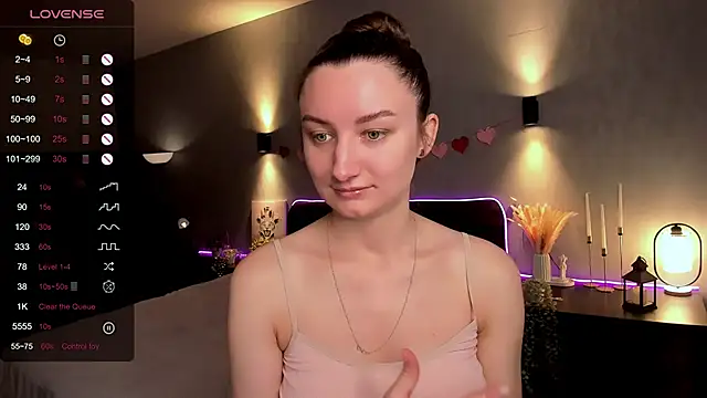 Snapshot of annacooleman chatting on June 21, 2026, 6:52 am annacooleman online show from June 21, 2026, 6:52 am