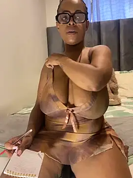 Snapshot of Saggy_areola95 chatting on February 9, 2026, 2:26 pm Saggy areola95 online show from February 9, 2026, 2:26 pm