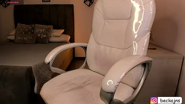 Beck jones online show from March 13, 2025, 2:44 pm