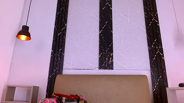 AndreaGil  online show from February 28, 2026, 12:16 pm