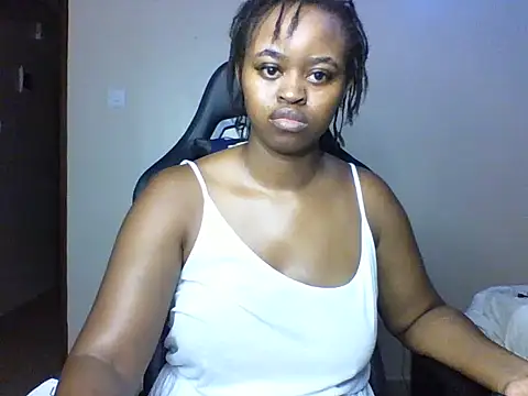 Candii wet  online show from October 11, 2025, 8:10 pm